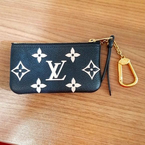 Louis Vuitton Accessories - Louis Vuitton Key Pouch
